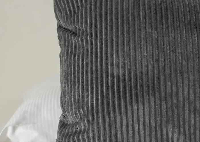 Apartamento White And Grey In Cracow With Parking By Renters *