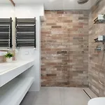 White And Grey In Cracow With Parking By Renters * Cracovie