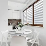 White And Grey In Cracow With Parking By Renters Lejlighed